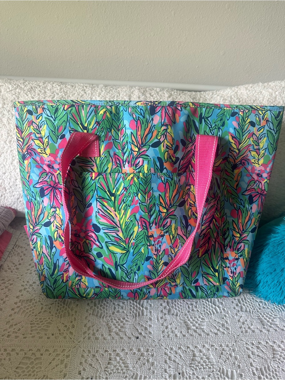 Lily Pulitzer Soft Cooler And Pink Can Opener Set- Tote Bag W Pink Handles